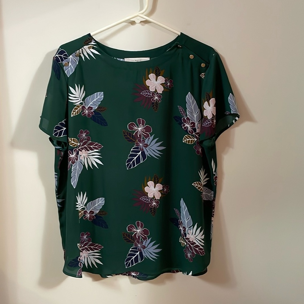 Floral blouse with button detail